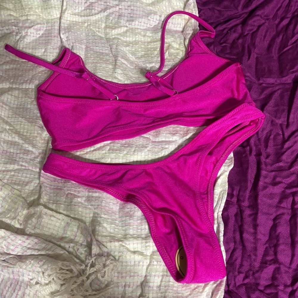 Nwot women’s M bikini - Picture 3 of 5